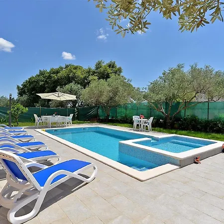 Mit Privatpool Fuer 16 Personen Ca 190 Qm In Vodnjan, Istrien Istrische Riviera * Vodnjan